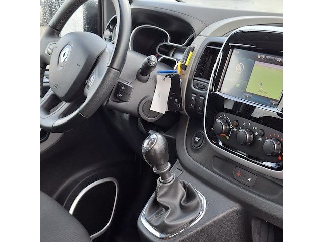 Personenbus, renault, trafic, 2018 - afbeelding 32 van  51