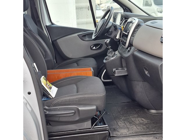 Personenbus, renault, trafic, 2018 - afbeelding 33 van  51