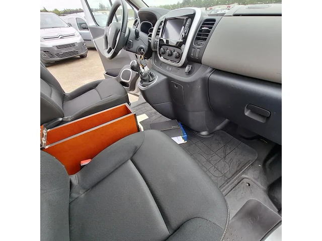 Personenbus, renault, trafic, 2019 - afbeelding 19 van  39