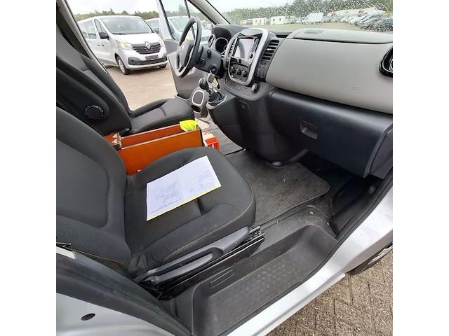 Personenbus, renault, trafic, 2019 - afbeelding 17 van  34