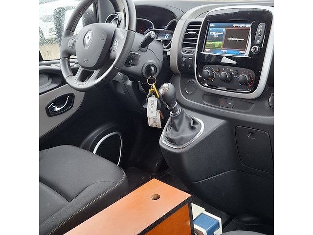 Personenbus, renault, trafic passenger, 2019 - afbeelding 28 van  43
