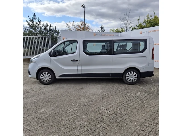 Personenbus, renault, trafic - afbeelding 47 van  47