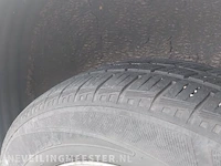 Personenbus volkswagen, tranporter kombi 7- persoons, wit - afbeelding 13 van  41