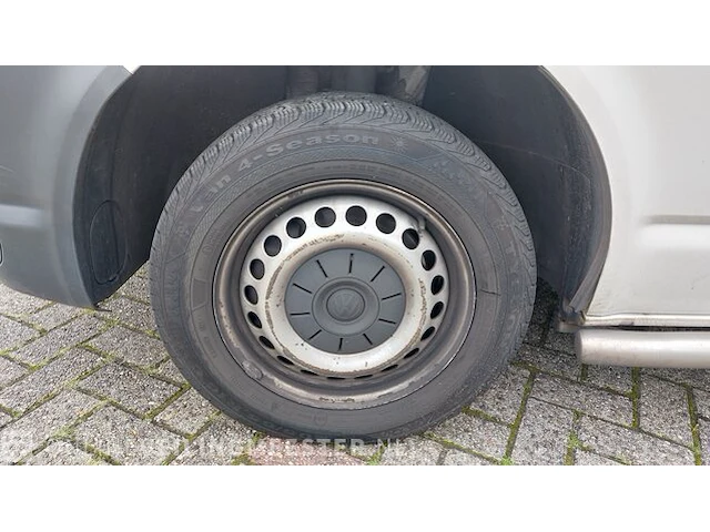 Personenbus volkswagen, tranporter kombi 7- persoons, wit - afbeelding 15 van  41