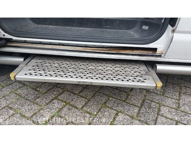 Personenbus volkswagen, tranporter kombi 7- persoons, wit - afbeelding 18 van  41