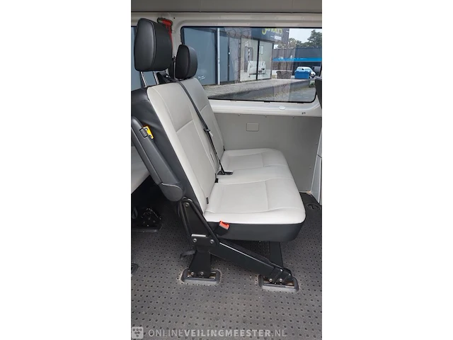 Personenbus volkswagen, tranporter kombi 7- persoons, wit - afbeelding 22 van  41