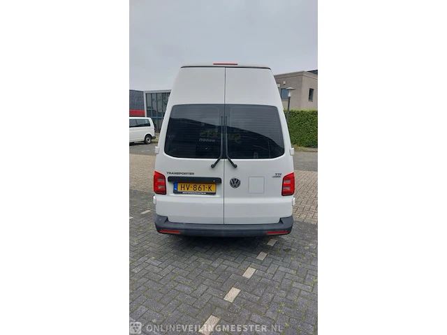 Personenbus volkswagen, tranporter kombi 7- persoons, wit - afbeelding 40 van  41