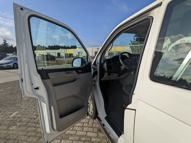 Personenbus, volkswagen, transporter, 2016 - afbeelding 3 van  49