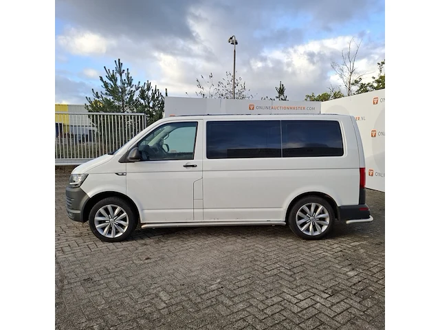Personenbus, volkswagen, transporter, 2017 - afbeelding 9 van  61