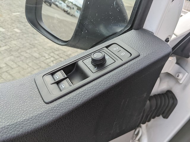 Personenbus, volkswagen, transporter, 2019 - afbeelding 14 van  45
