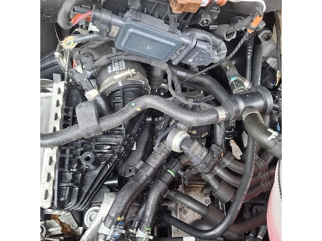 Personenbus, volkswagen, transporter, 2023 - afbeelding 27 van  33