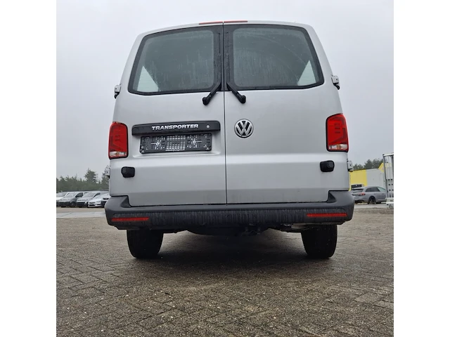 Personenbus, volkswagen, transporter, 2023 - afbeelding 7 van  33