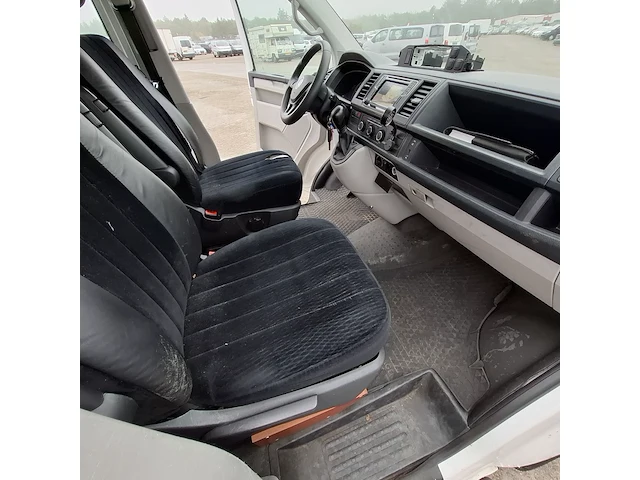Personenbus volkswagen, transporter, bouwjaar 2017 - afbeelding 21 van  49