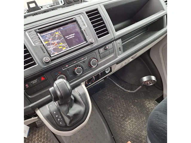 Personenbus volkswagen, transporter, bouwjaar 2017 - afbeelding 11 van  50