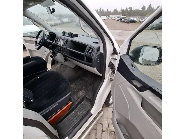 Personenbus volkswagen, transporter, bouwjaar 2017 - afbeelding 22 van  50