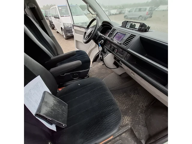 Personenbus volkswagen, transporter, bouwjaar 2017 - afbeelding 24 van  50