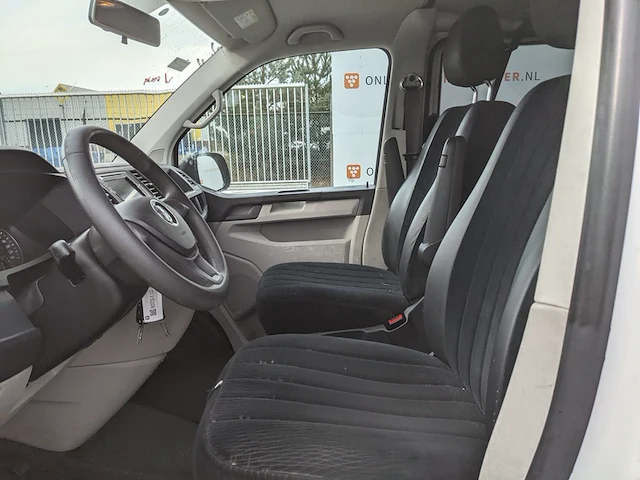 Personenbus volkswagen, transporter, bouwjaar 2017 - afbeelding 3 van  46