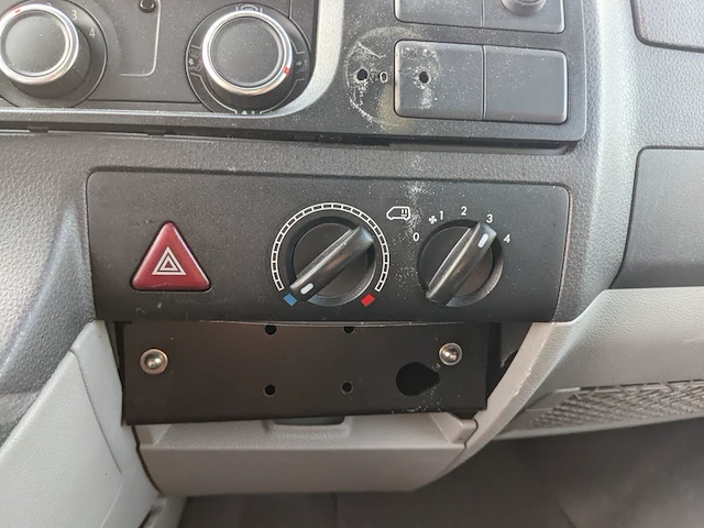 Personenbus, volkswagen, transporter - afbeelding 8 van  40