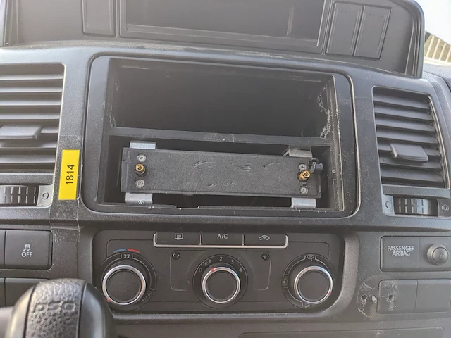 Personenbus, volkswagen, transporter - afbeelding 9 van  40