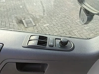 Personenbus, volkswagen, transporter - afbeelding 11 van  40