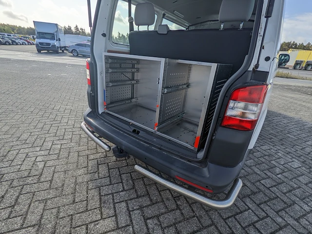 Personenbus, volkswagen, transporter - afbeelding 15 van  40