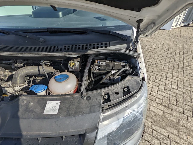 Personenbus, volkswagen, transporter - afbeelding 24 van  40