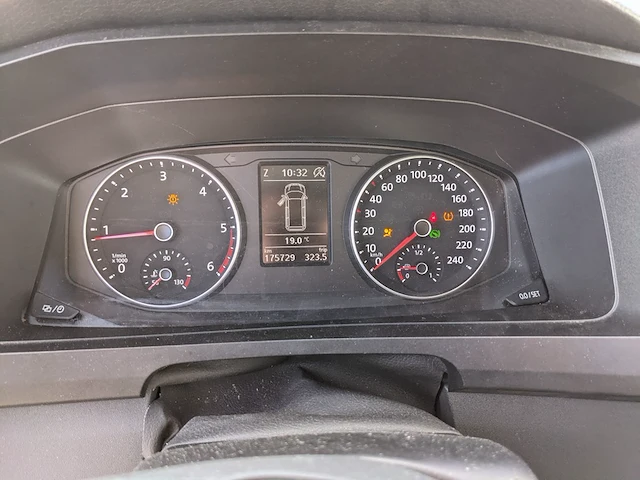 Personenbus, volkswagen, transporter - afbeelding 6 van  52