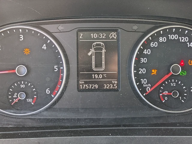 Personenbus, volkswagen, transporter - afbeelding 7 van  52