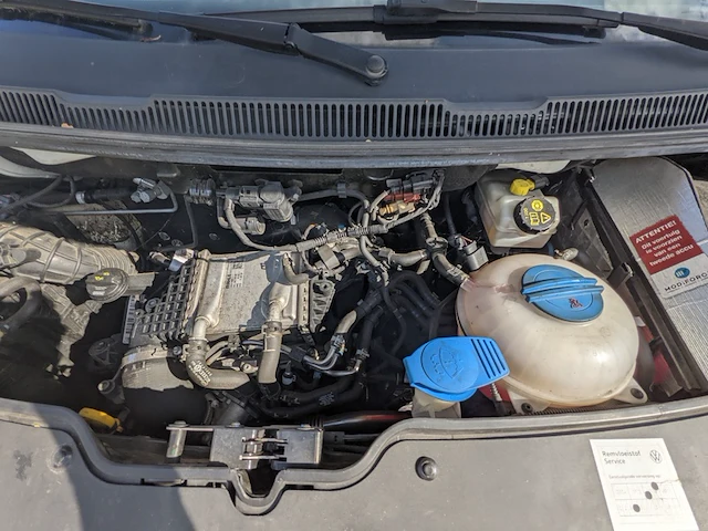 Personenbus, volkswagen, transporter - afbeelding 32 van  52