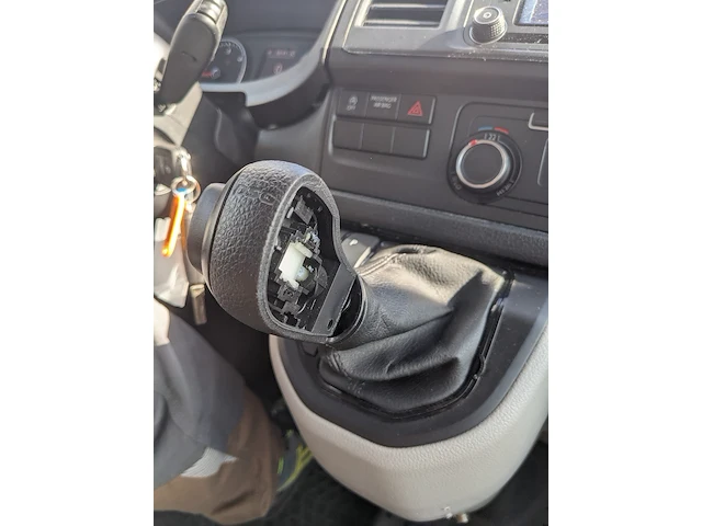 Personenbus, volkswagen, transporter - afbeelding 47 van  52