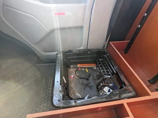 Personenbus, volkswagen, transporter - afbeelding 48 van  52