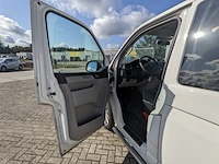 Personenbus, volkswagen, transporter - afbeelding 2 van  50