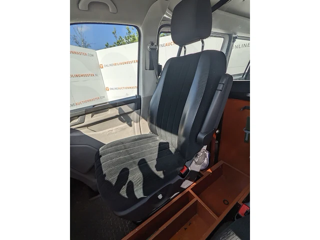 Personenbus, volkswagen, transporter - afbeelding 5 van  47
