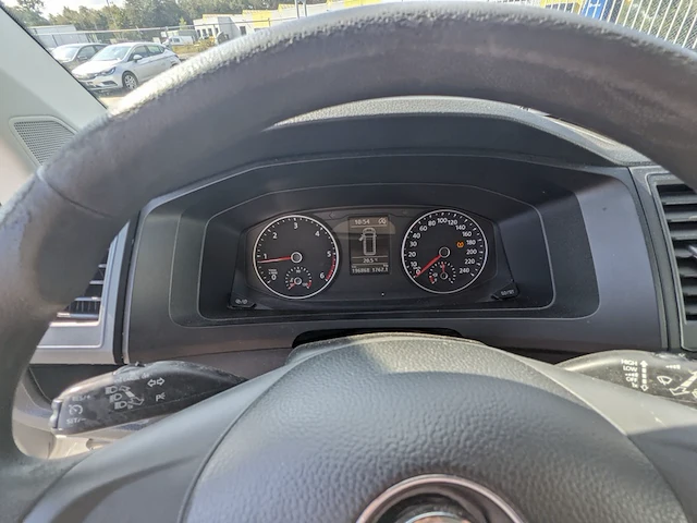 Personenbus, volkswagen, transporter - afbeelding 7 van  47