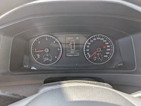 Personenbus, volkswagen, transporter - afbeelding 8 van  47