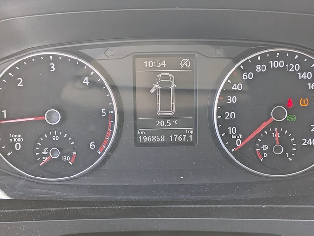 Personenbus, volkswagen, transporter - afbeelding 9 van  47