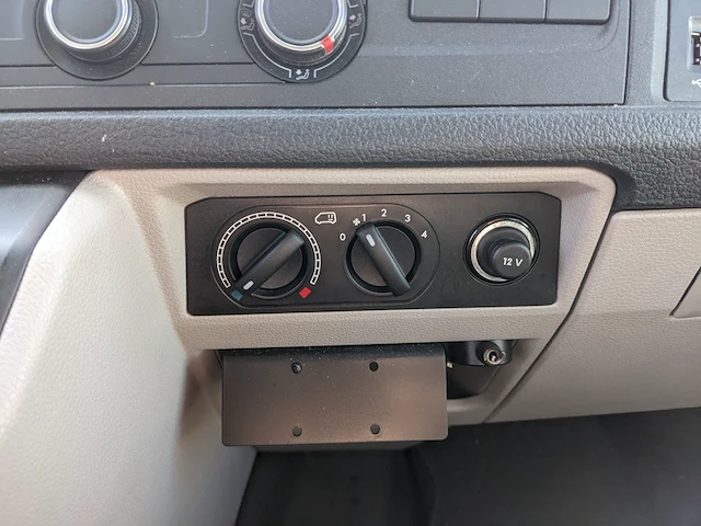 Personenbus, volkswagen, transporter - afbeelding 15 van  47