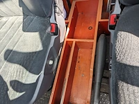 Personenbus, volkswagen, transporter - afbeelding 20 van  47
