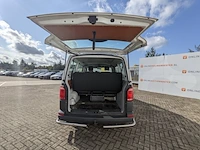 Personenbus, volkswagen, transporter - afbeelding 21 van  47