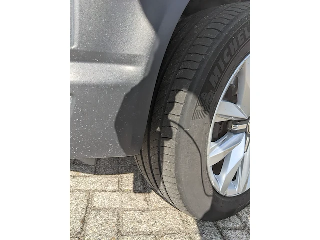 Personenbus, volkswagen, transporter - afbeelding 33 van  47