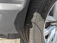 Personenbus, volkswagen, transporter - afbeelding 33 van  47