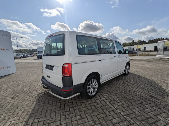 Personenbus, volkswagen, transporter - afbeelding 44 van  47