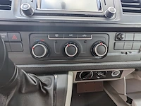 Personenbus, volkswagen, transporter - afbeelding 13 van  48