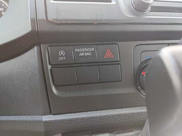 Personenbus, volkswagen, transporter - afbeelding 14 van  48