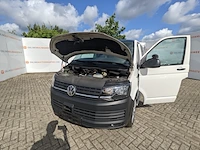 Personenbus, volkswagen, transporter - afbeelding 24 van  48