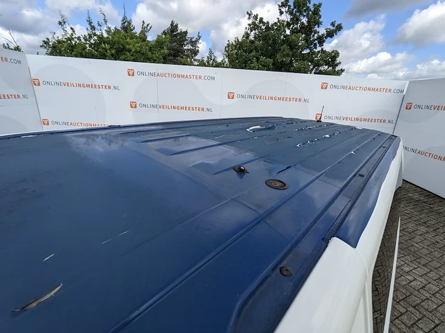Personenbus, volkswagen, transporter - afbeelding 38 van  48