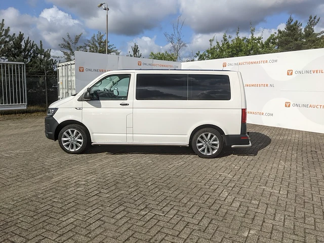 Personenbus, volkswagen, transporter - afbeelding 48 van  48