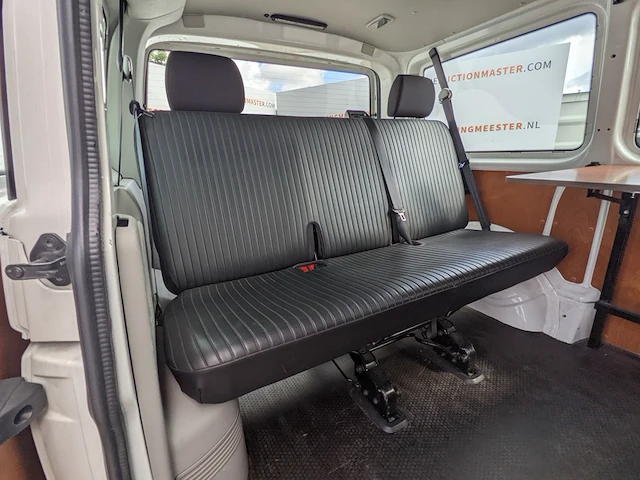 Personenbus, volkswagen, transporter - afbeelding 22 van  45