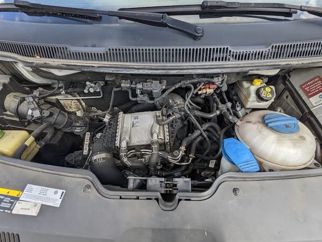 Personenbus, volkswagen, transporter - afbeelding 28 van  45