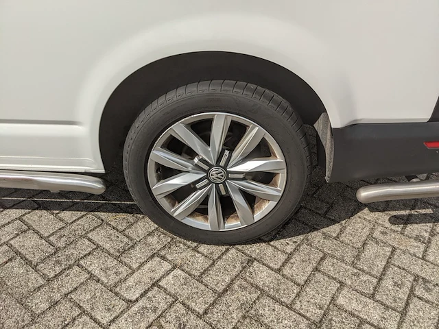 Personenbus, volkswagen, transporter - afbeelding 33 van  45